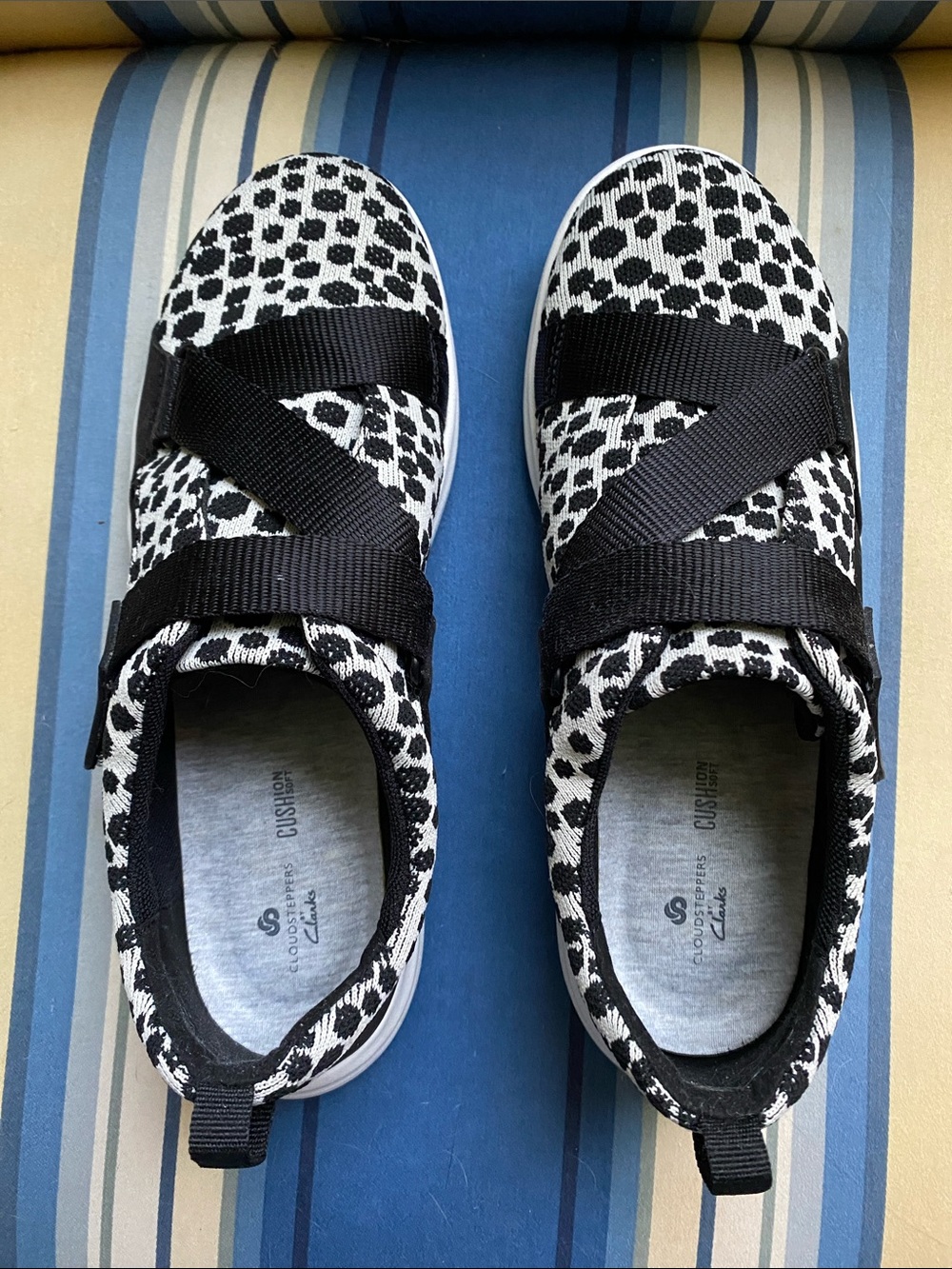 Clarks cloudsteppers polka dot sneakers